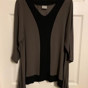 EUC Niche Nilgun Derman Color Block Tunic Top, Size L.